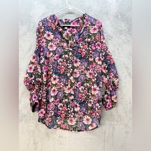 Kut from the Kloth Floral Blouse Size Large - Pink Purple Roll Tab long Sleeve
